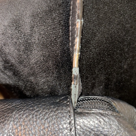 Rebecca Minkoff Black Square Pebbled Leather Crossbody bag - Picture 9 of 10